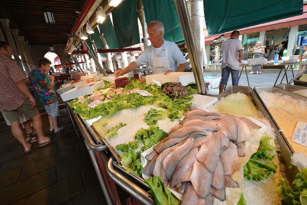 Recioto Rialto-Market Venetië Buitenkant foto